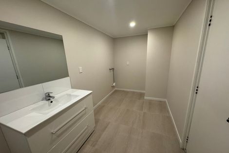 Photo of property in 23a Luton Avenue, Sunnyhills, Auckland, 2010