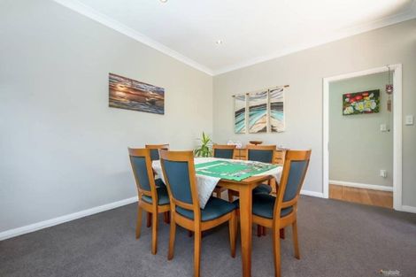 Photo of property in 27a Bauchop Road, Waterloo, Lower Hutt, 5011