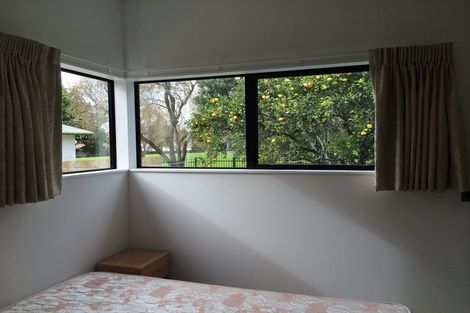 Photo of property in 34 House Avenue, Mangere Bridge, Auckland, 2022