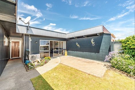 Photo of property in 3/54 Fitzherbert Avenue, Tawhero, Wanganui, 4501