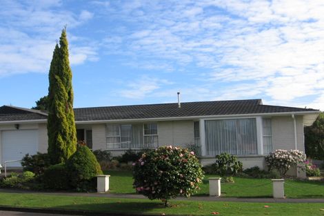 Photo of property in 11 Coronet Place, Awapuni, Palmerston North, 4412