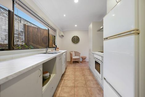Photo of property in 24 Burn-murdoch Street, St Andrews, Hamilton, 3200