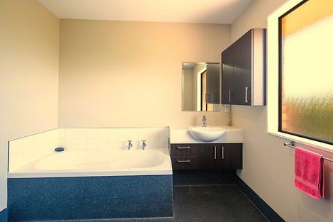 Photo of property in 1 Longfields Road, Brightwater, 7022