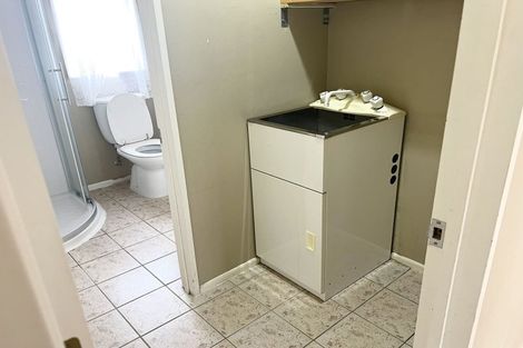 Photo of property in 18 Maidstone Place, Oteha, Auckland, 0632