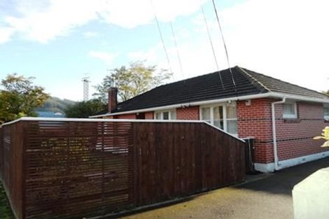 Photo of property in 1 Field Street, Silverstream, Upper Hutt, 5019