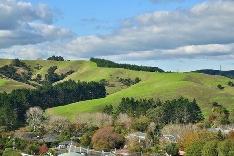 Photo of property in 4a Forlong Rise, Helensville, 0800