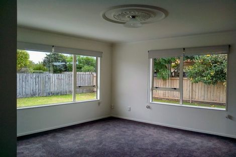 Photo of property in 72 One Tree Point Road, One Tree Point, 0118