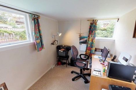 Photo of property in 1 Byrd Street, Levin, 5510