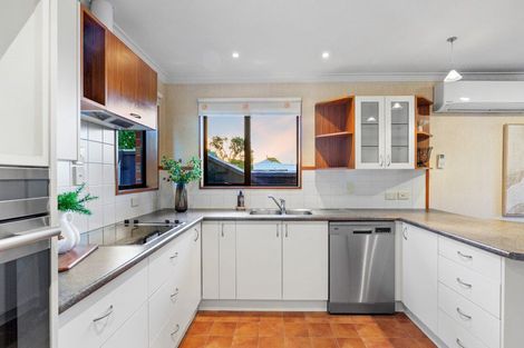 Photo of property in 11b Winters Road, Redwood, Christchurch, 8051