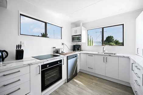 Photo of property in 7 Tupelo Street, Pukete, Hamilton, 3200