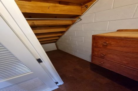 Photo of property in 2/58 Cliff Road, Torbay, Auckland, 0630