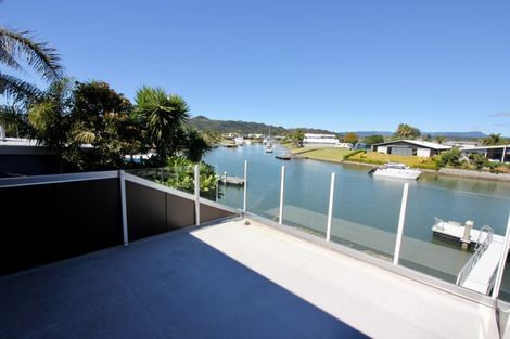 Photo of property in 19 Aquila Drive, Whitianga, 3510