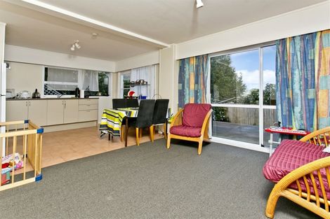 Photo of property in 1/223 Eskdale Road, Birkenhead, Auckland, 0626