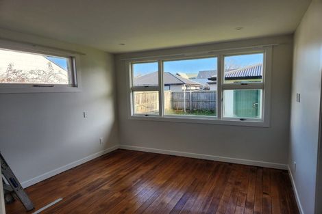 Photo of property in 2/105 Memorial Avenue, Burnside, Christchurch, 8053