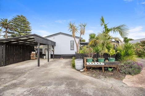 Photo of property in 3/35 Springs Road, Parakai, 0830