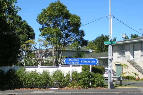 Photo of property in 48 Onewa Road, Northcote Point, Auckland, 0627