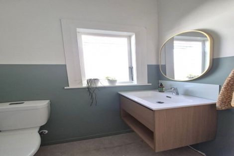 Photo of property in 24 Stone Street, Miramar, Wellington, 6022