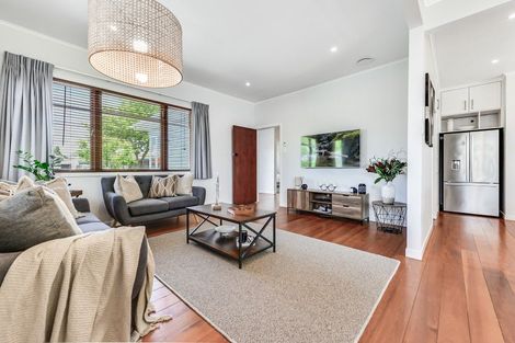 Photo of property in 18 Olwyn Terrace, Dinsdale, Hamilton, 3204