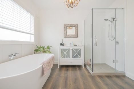 Photo of property in 5 Lady Jocelyn Place, Whitianga, 3510