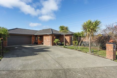 Photo of property in 46 Percy Kinsman Crescent, Riverstone Terraces, Upper Hutt, 5018