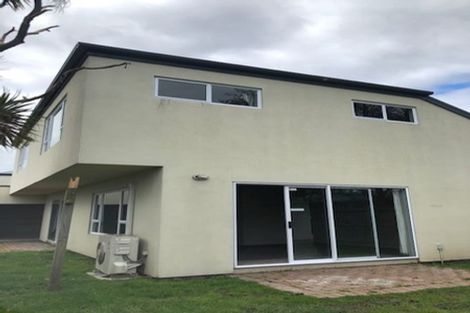 Photo of property in 630 Barbadoes Street, Edgeware, Christchurch, 8013