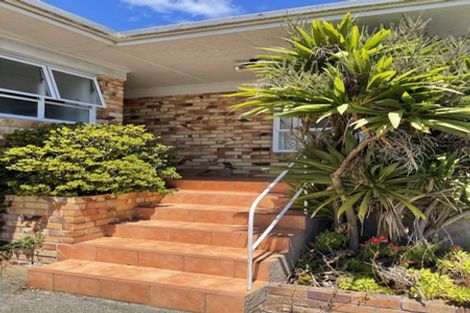Photo of property in 12 Tristram Avenue, Forrest Hill, Auckland, 0620