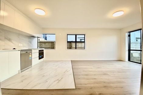 Photo of property in 98a Kimpton Road, Papatoetoe, Auckland, 2025