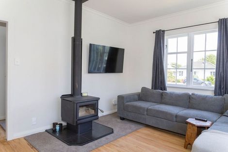 Photo of property in 17 Claudius Street, Dannevirke, 4930