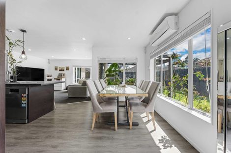 Photo of property in 9 Maadi Place, Papakura, 2110