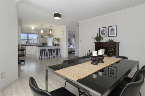 Photo of property in 121 Solomon Street, Brookfield, Tauranga, 3110