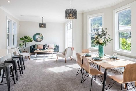 Photo of property in 51 Tinakori Road, Thorndon, Wellington, 6011