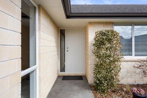 Photo of property in 29 Jarrett Terrace, Leamington, Cambridge, 3432