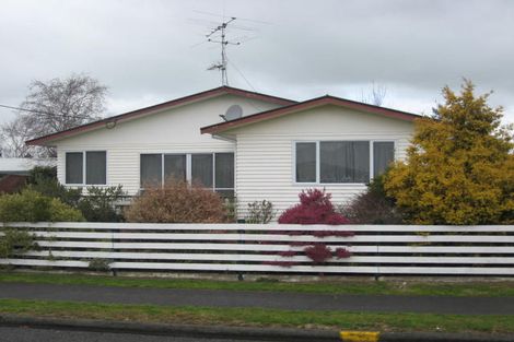 Photo of property in 17 Taverner Street, Carterton, 5713