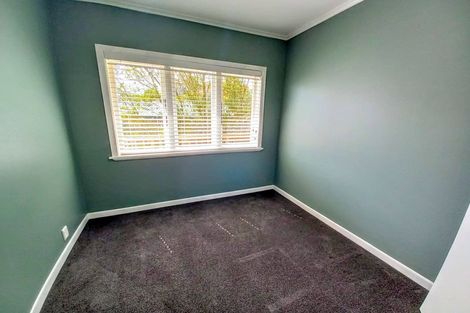 Photo of property in 3b Gazelle Avenue, Beach Haven, Auckland, 0626