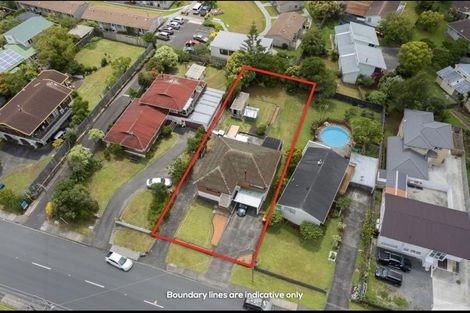 Photo of property in 18 Royal Road, Massey, Auckland, 0614
