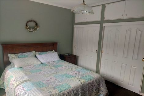 Photo of property in 6 Parkes Avenue, Saint Johns Hill, Whanganui, 4501