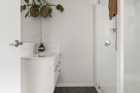 Photo of property in 19 Silver Fern Lane, Papamoa, 3118