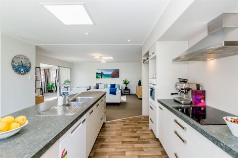 Photo of property in 49 Donovan Road, Paraparaumu Beach, Paraparaumu, 5032