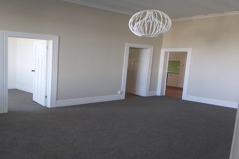 Photo of property in 2 Hinemoa Street, Birkenhead, Auckland, 0626