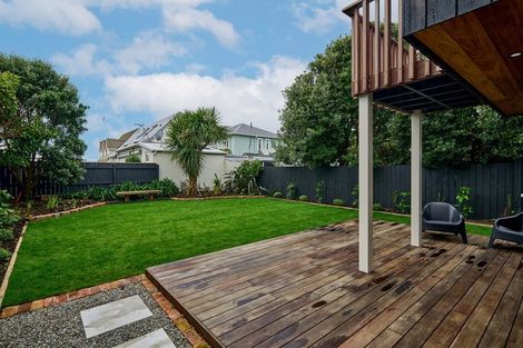 Photo of property in 37 Forres Street, Seatoun, Wellington, 6022