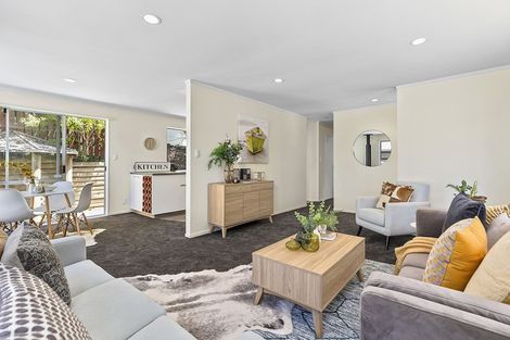 Photo of property in 1 Mervyn Place, Plimmerton, Porirua, 5026