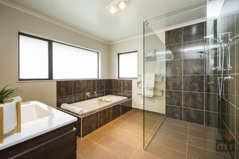 Photo of property in 92 Mount Taylor Drive, Feilding, 4775