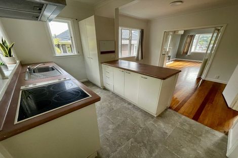 Photo of property in 46 Hinau Street, Tawa, Wellington, 5028