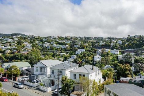 Photo of property in 17 Saint Michaels Crescent, Kelburn, Wellington, 6012