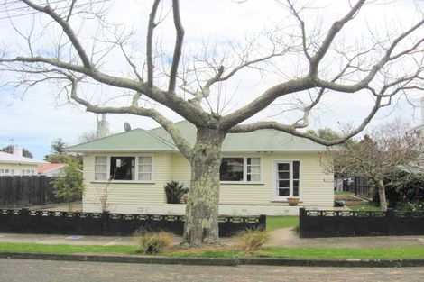 Photo of property in 167 Weraroa Road, Levin, 5510