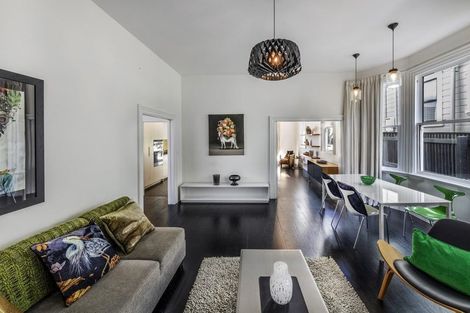 Photo of property in 15 Park Street, Thorndon, Wellington, 6011