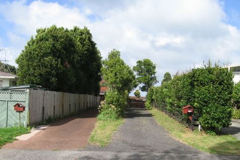 Photo of property in 9 Pipitea Place, Massey, Auckland, 0614