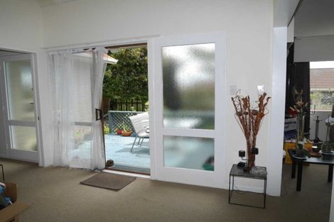 Photo of property in 16 Island View Terrace, Waikanae Beach, Waikanae, 5036