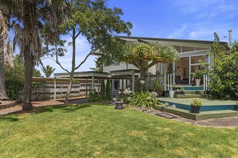 Photo of property in 3 Reynolds Place, Torbay, Auckland, 0630