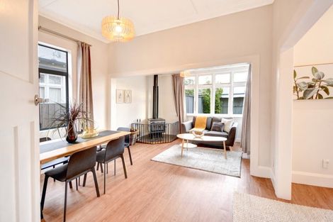 Photo of property in 356 Bay View Road, Saint Clair, Dunedin, 9012